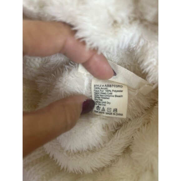 Rae Dunn "Cozy" Women's Ivory Cable Knit Pom Pom Beanie Winter Hat - Picture 10 of 10